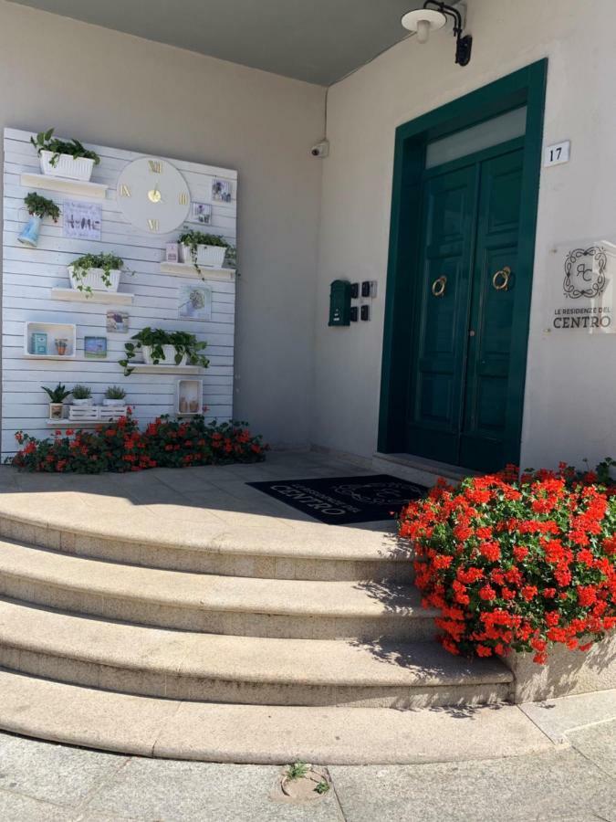 Le Residenze Del Centro Aparthotel Olbia Bagian luar foto